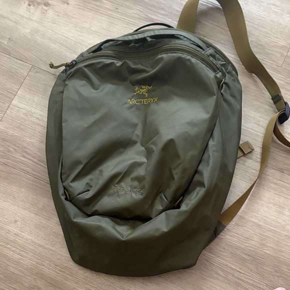 Arc'teryx Other - EUC Arcteryx Index 15 backpack